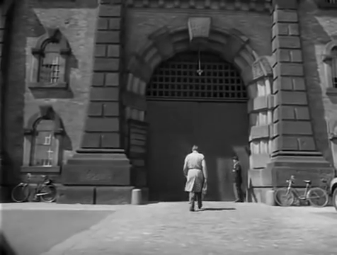 The entrance to Wandsworth Prison Circa 1957