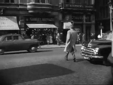 Bridge Street in SW1 with St. Stephen’s Tavern to the right. Circa 1957