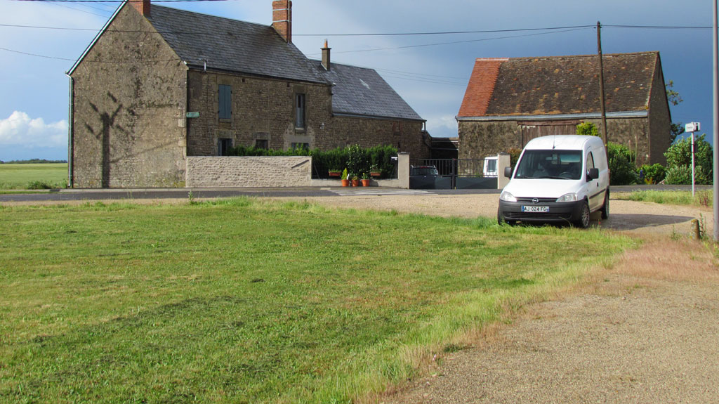 The D14 passing through Prénouvellon, a former commune in the Loir-et-Cher