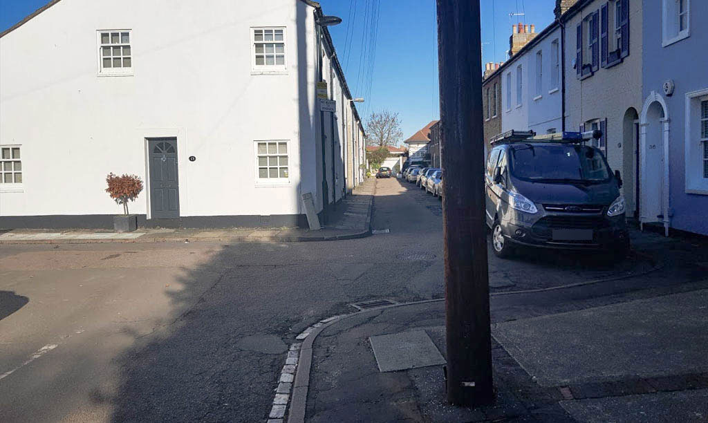 Looking towards Cambridge Cottages off Kew Green