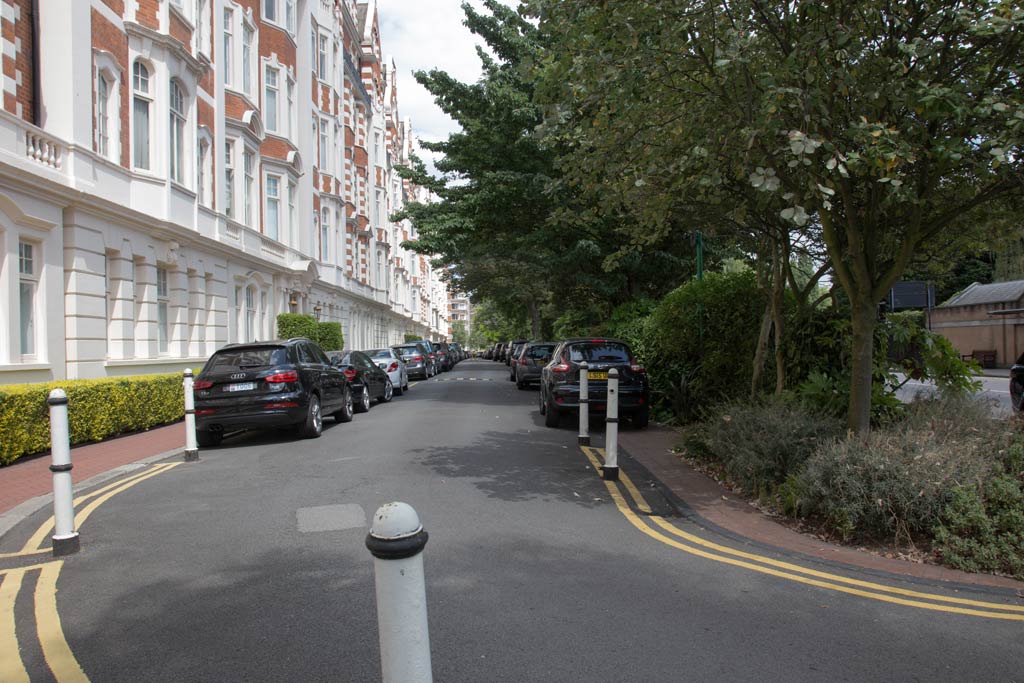 North Gate, Prince Albert Road, London NW8
