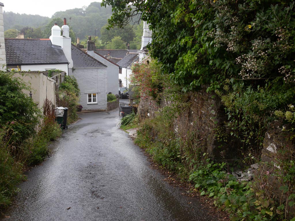 Moreleigh Road, Harbertonford looking east towards the junction with Woodcourt Road