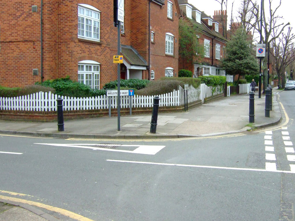 Welstead Way, Chiswick at the junction with Bath Road