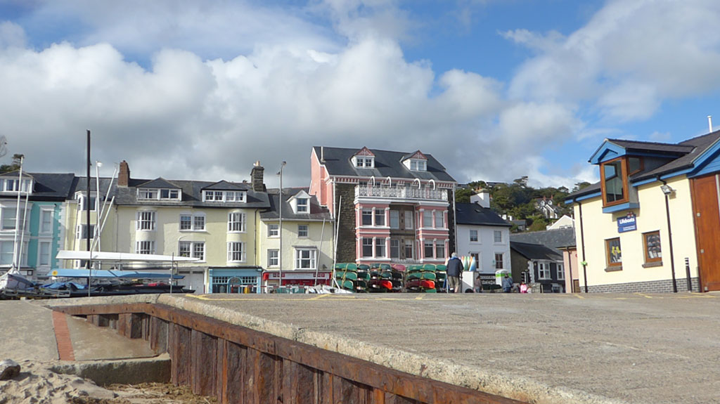 Glandovey Terrace forms the backdrop.
