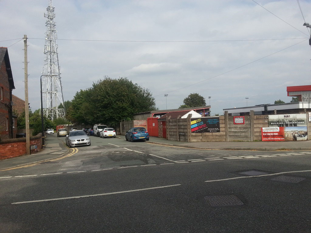 Moss Lane and Golf Road in Hale, Cheshire