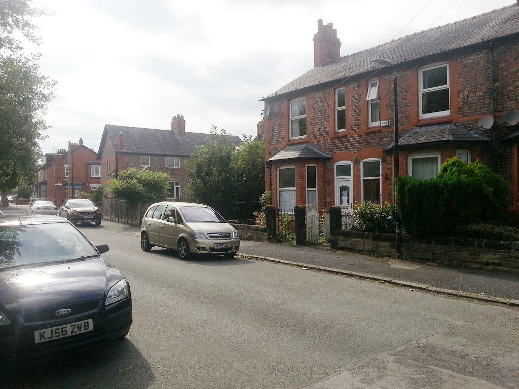 Golf Road, Altrincham