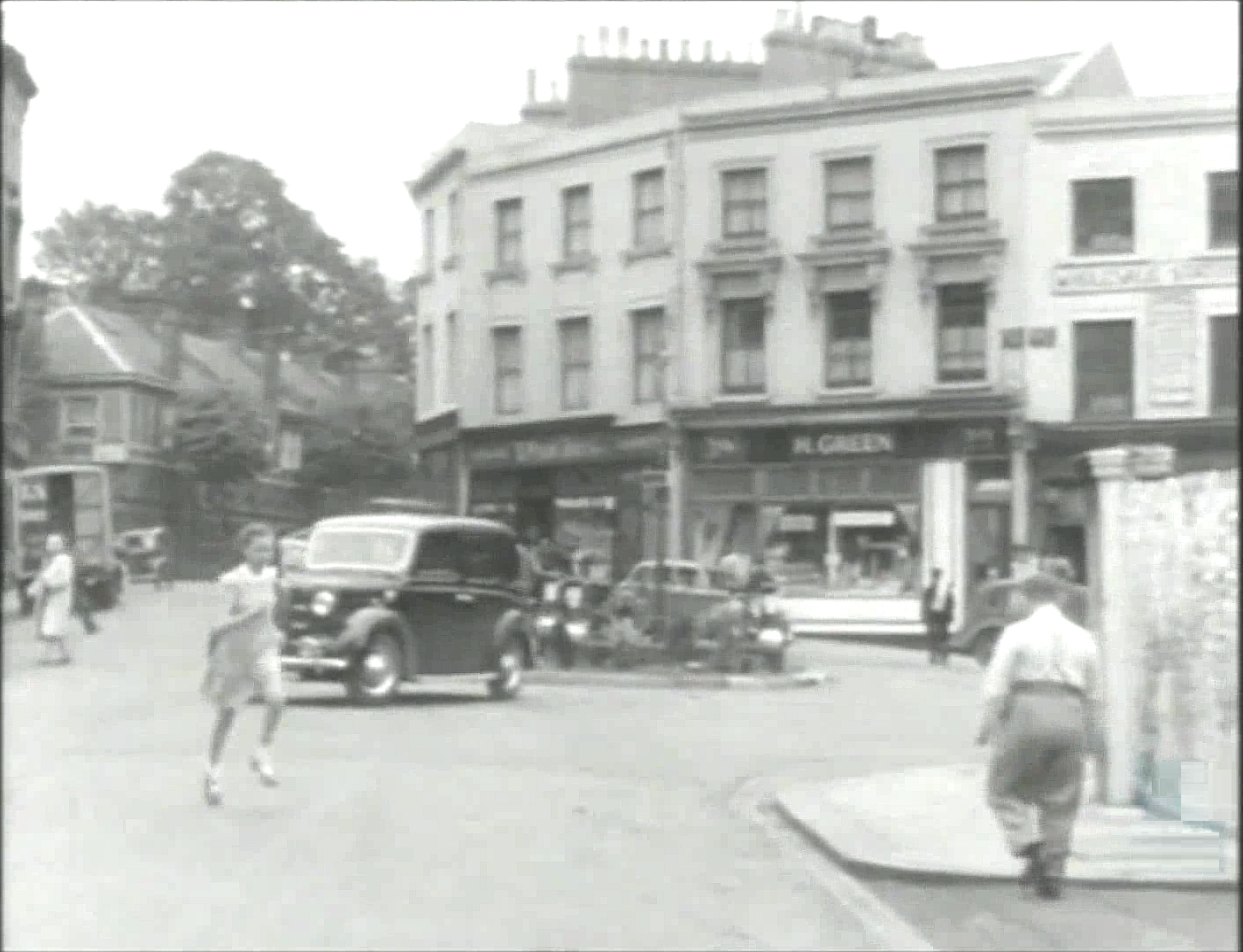The junction of Belsize Lane, Belsize Place and Belsize Terrace in NW3. Circa 1951
