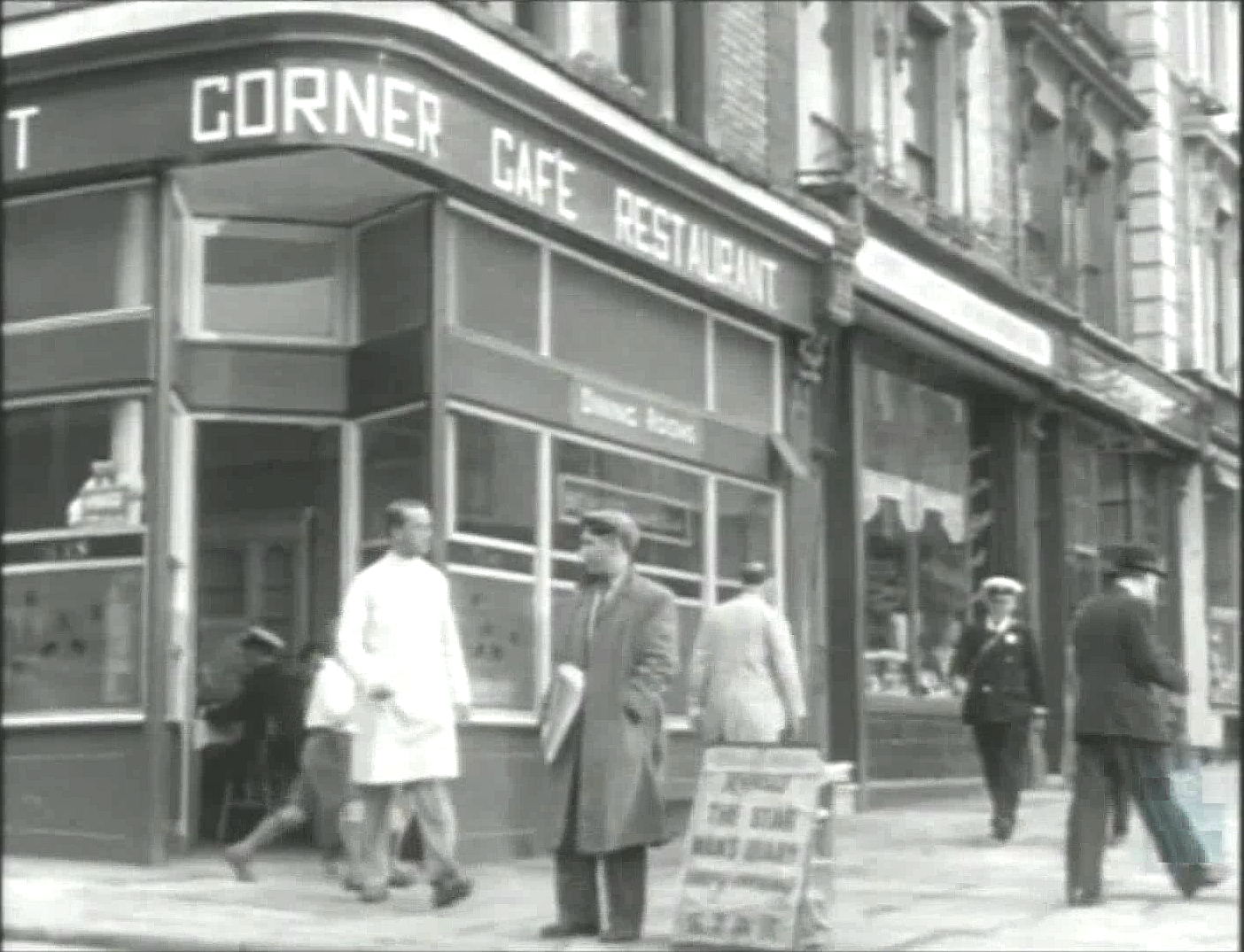 The corner of Belsize Crescent and Belsize Lane. Circa 1951