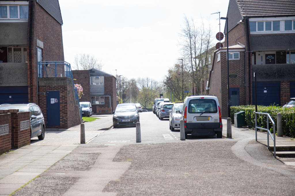 Pottery Road, Brentford, London TW8