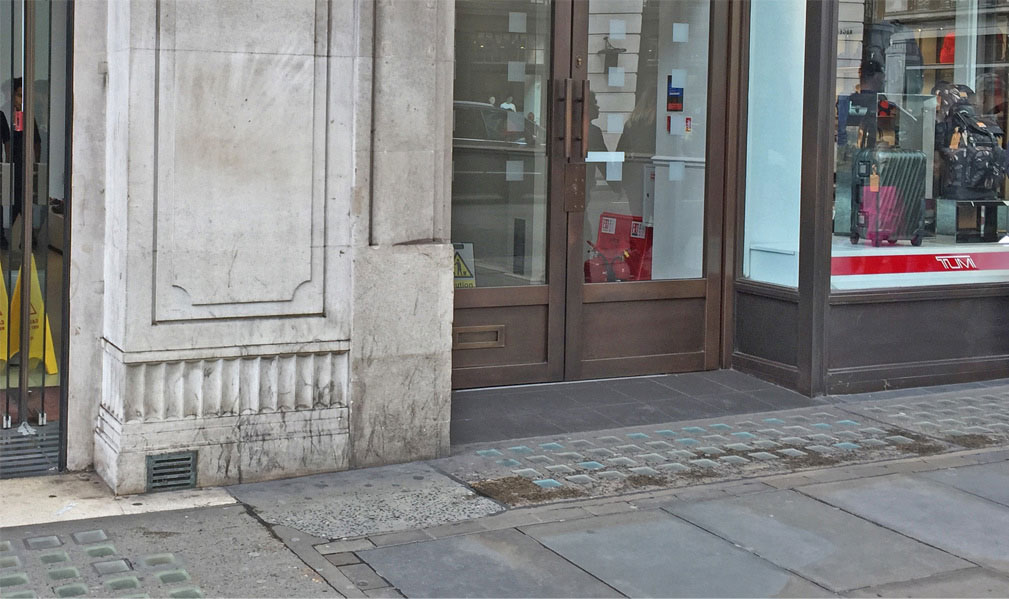 209/211 Regent Street, London W1