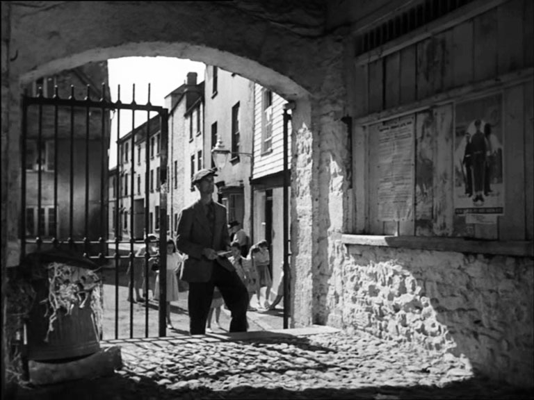 Kingsbridge Lane, Ashburton, Devon from the entrance to the Pannier Market. Circa 1950