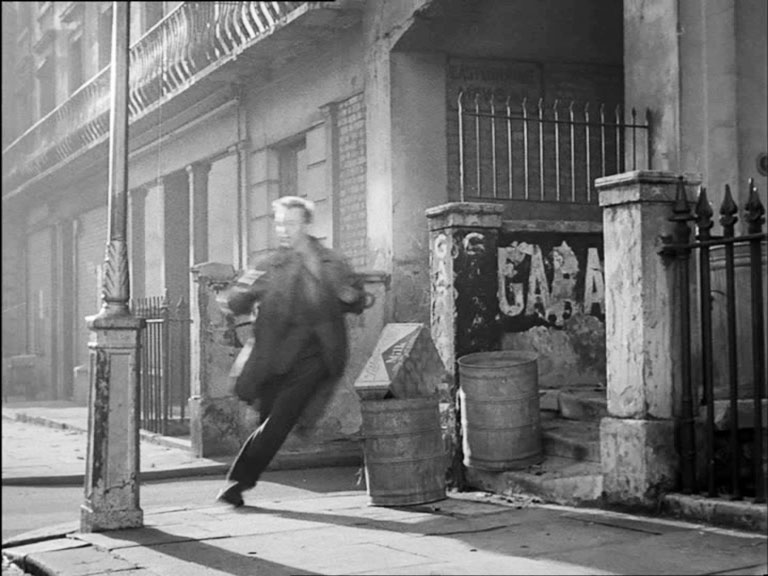 Chilworth Mews into Chilworth Street. Circa 1950