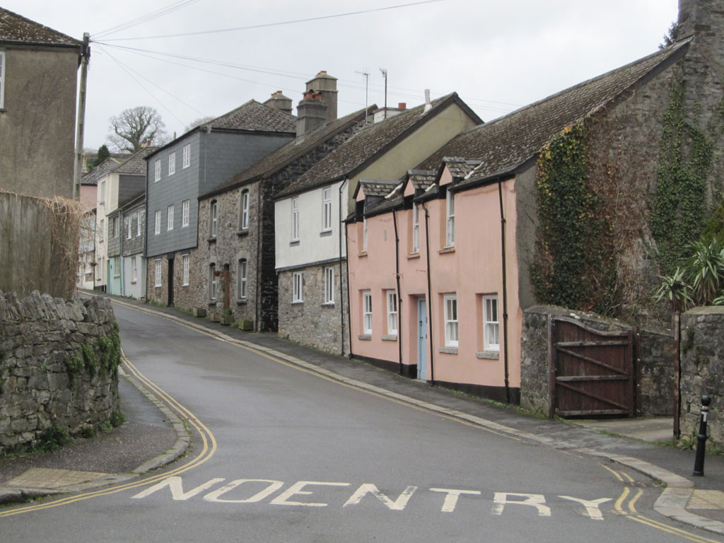 Woodland Road, Ashburton, Devon going north