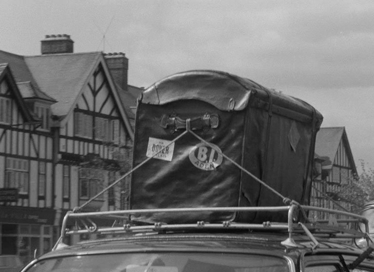 Great West Road, Hounslow. Circa 1967