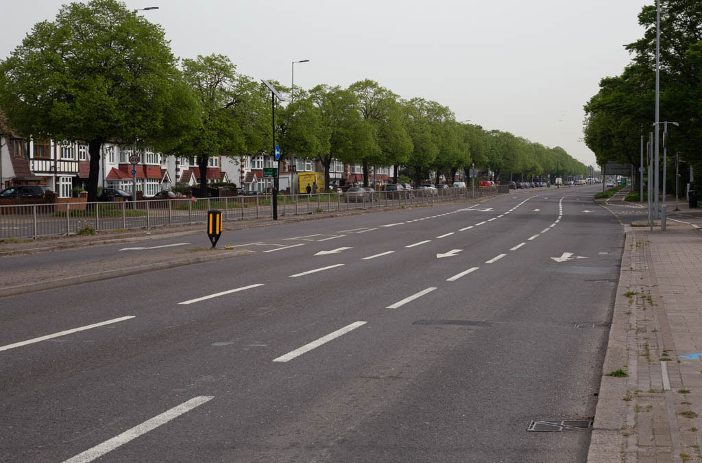 Great West Road just east of Greencroft Rd