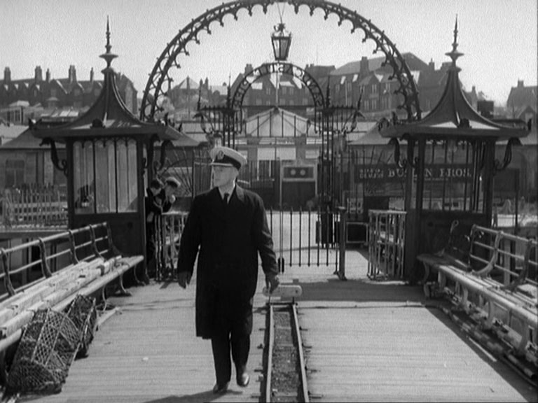 Hunstanton Pier circa 1957