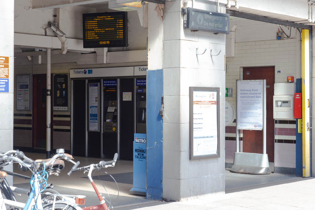 Arsenal Station, Gillespie Road, London N5