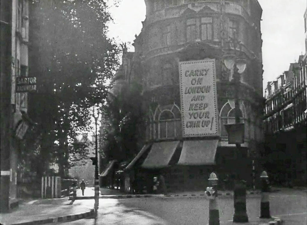 Cheapside, London EC2 at the junction with New Change. Circa 1940