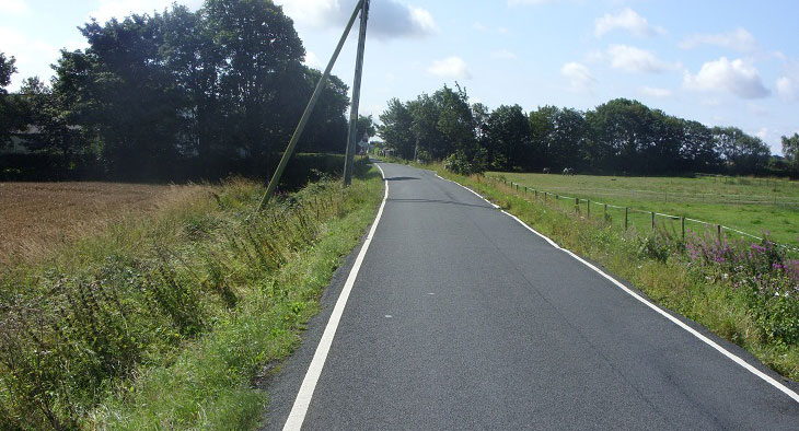 Wyke lane approaching the railine Scarisbrick PR85.