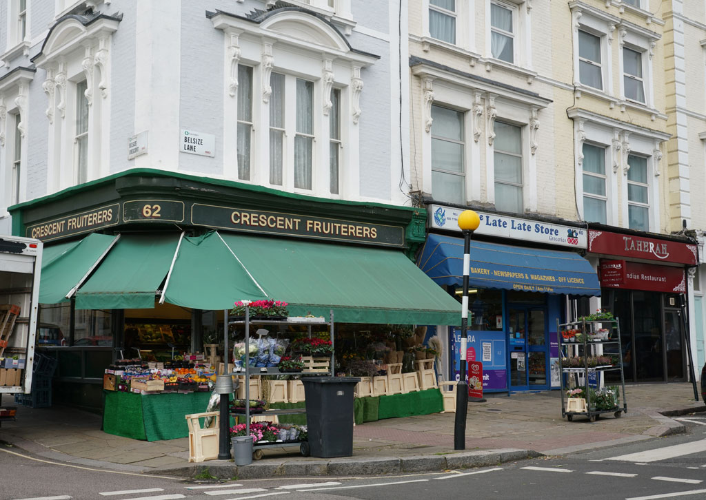 Looking towards the corner of Belsize Crescent and Belsize Lane.
