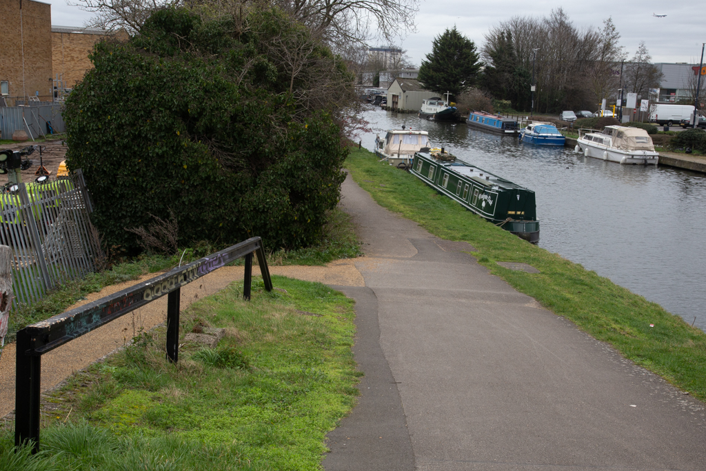 Looking south-east from Bulls Bridge.