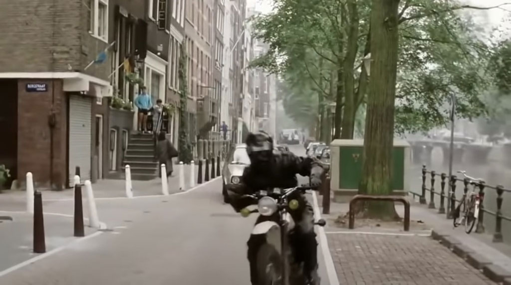 The crossing of Herengracht and Bergstraat. Circa 1988