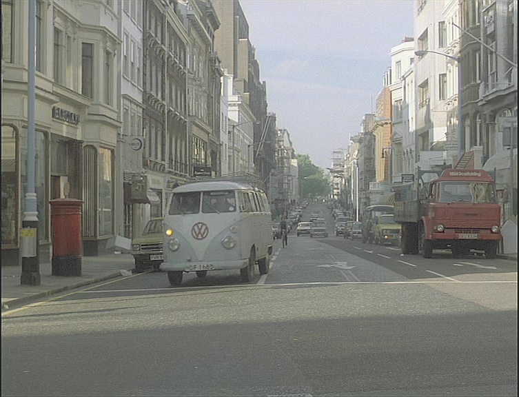 Facing west from the junction of New Bond Street and Brook Street W1 Circa 1980