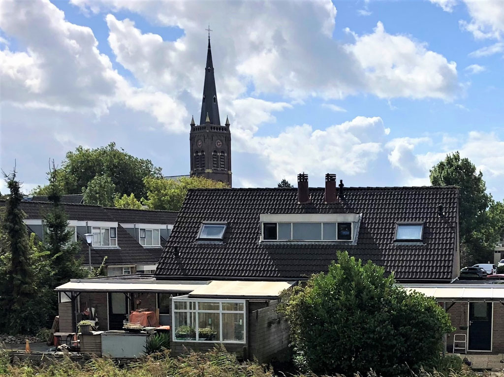 Obdam’s station and sees the Sint Victor Church on the background