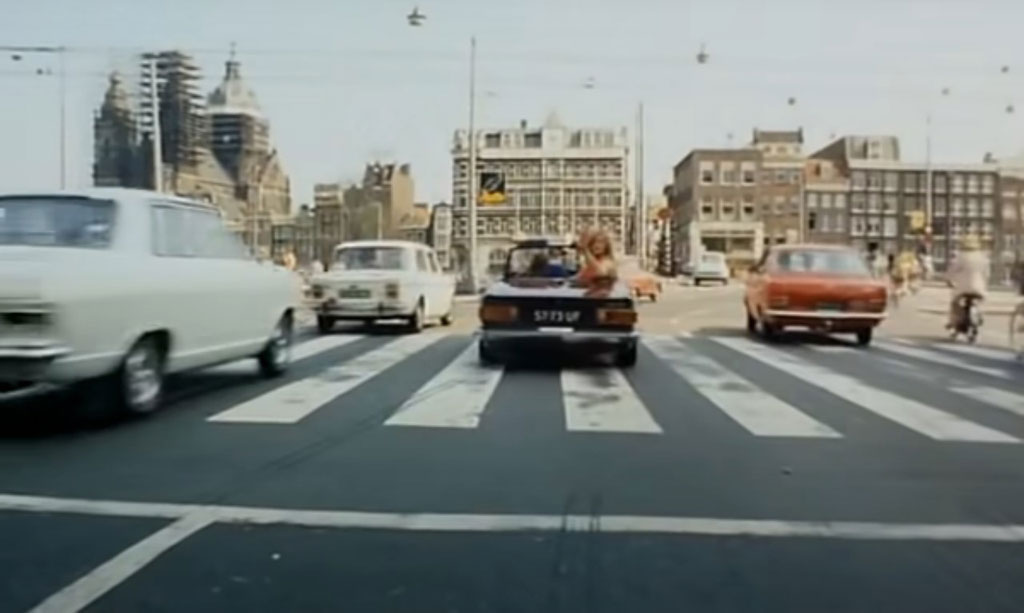 Prins Hendrikkade and the intersection of Damrak, Amsterdam Circa 1973