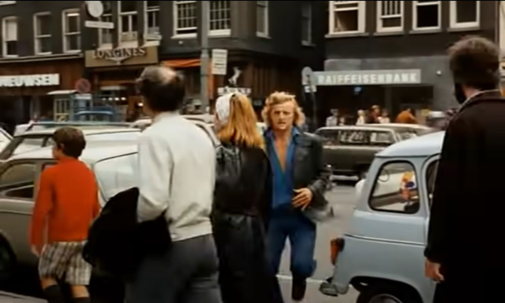 Papenburgsteeg intersection Damrak, Amsterdam Circa 1973