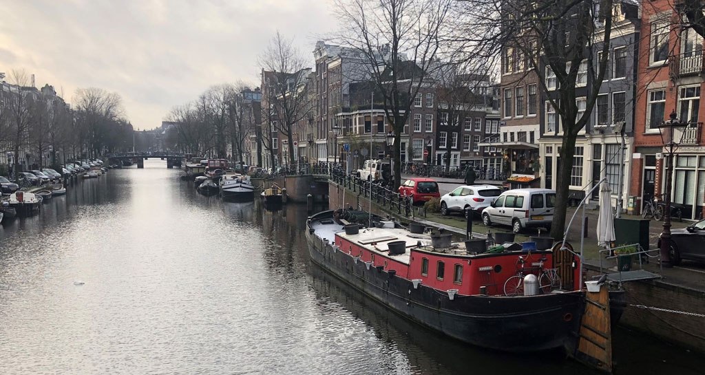 Reestraat intersection with the Prinsengracht.