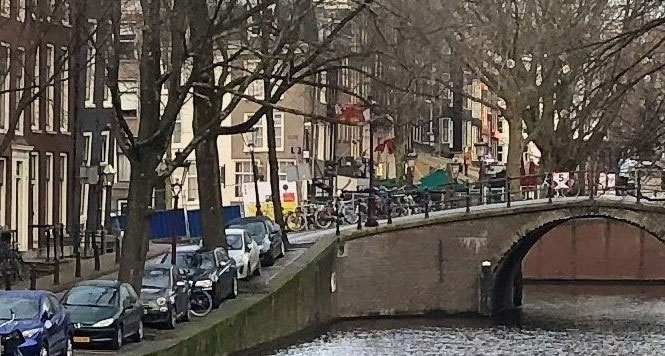 from the Reguliersgtracht and we are looking at the intersection with the Herengracht, Amsterdam