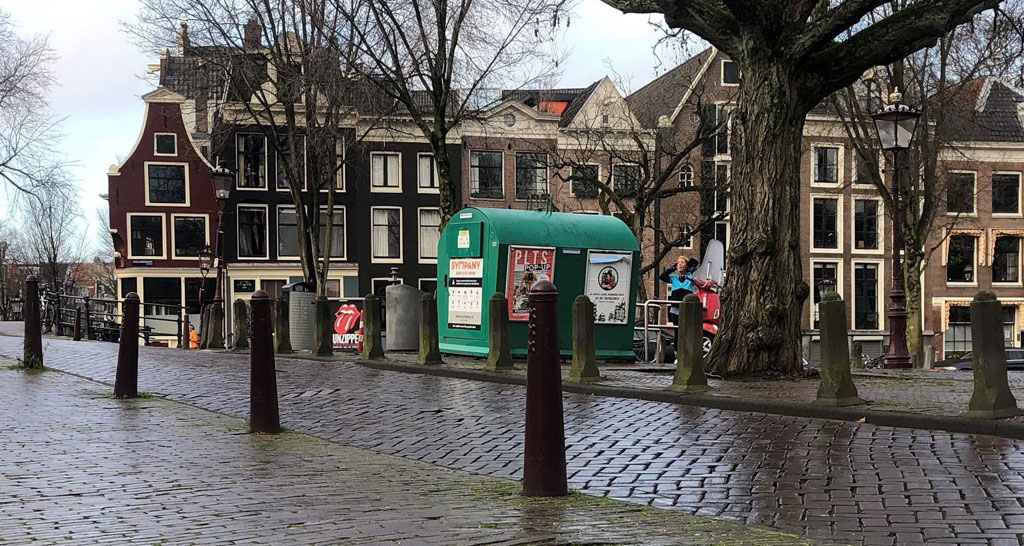 Amstelveld. Intersection Prinsengracht and Reguliersgracht.