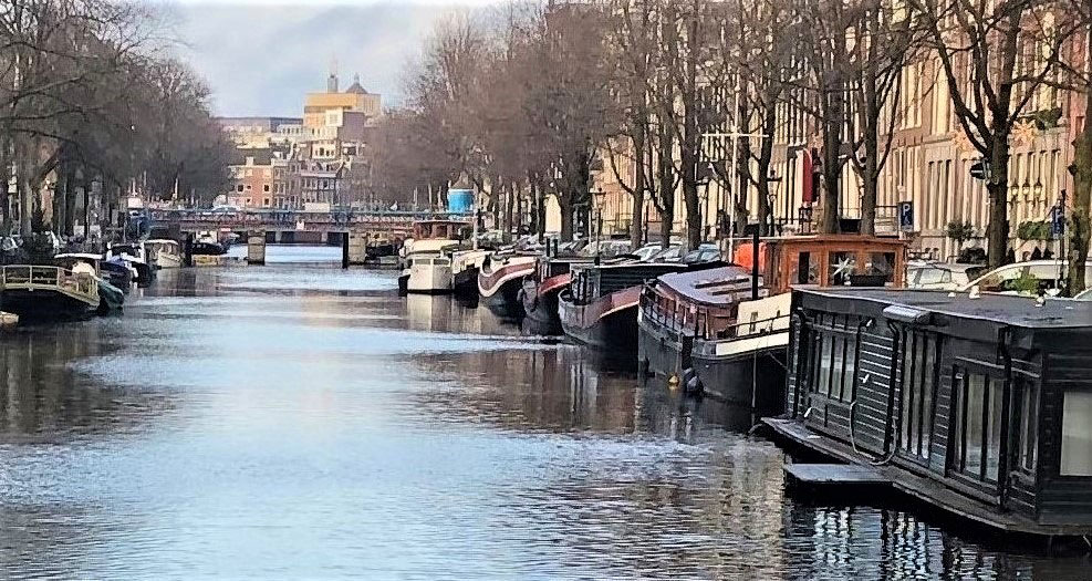Intersection of Reguliersgracht and Prinsengracht