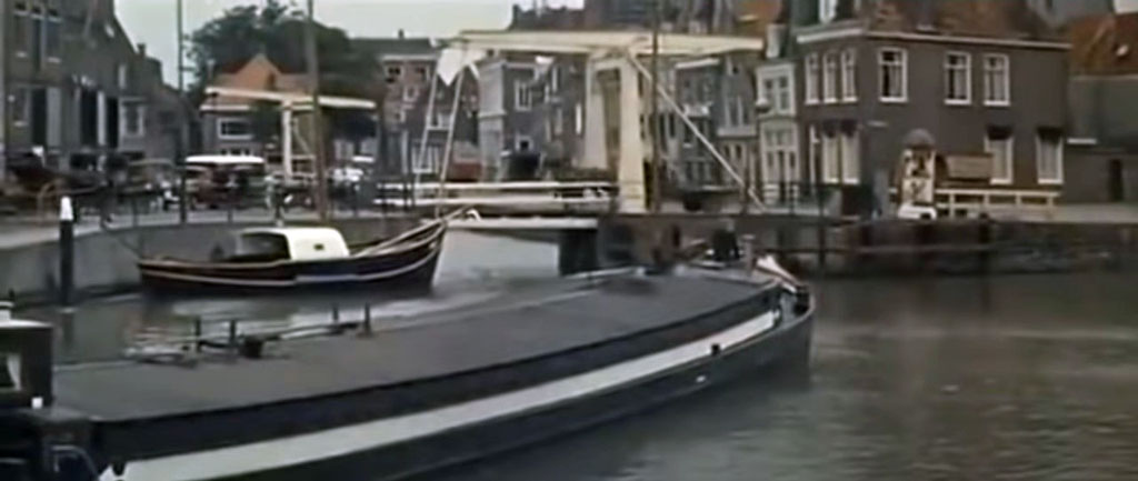 Hoge brug at the Veermanskade, Hoorn Circa 1962