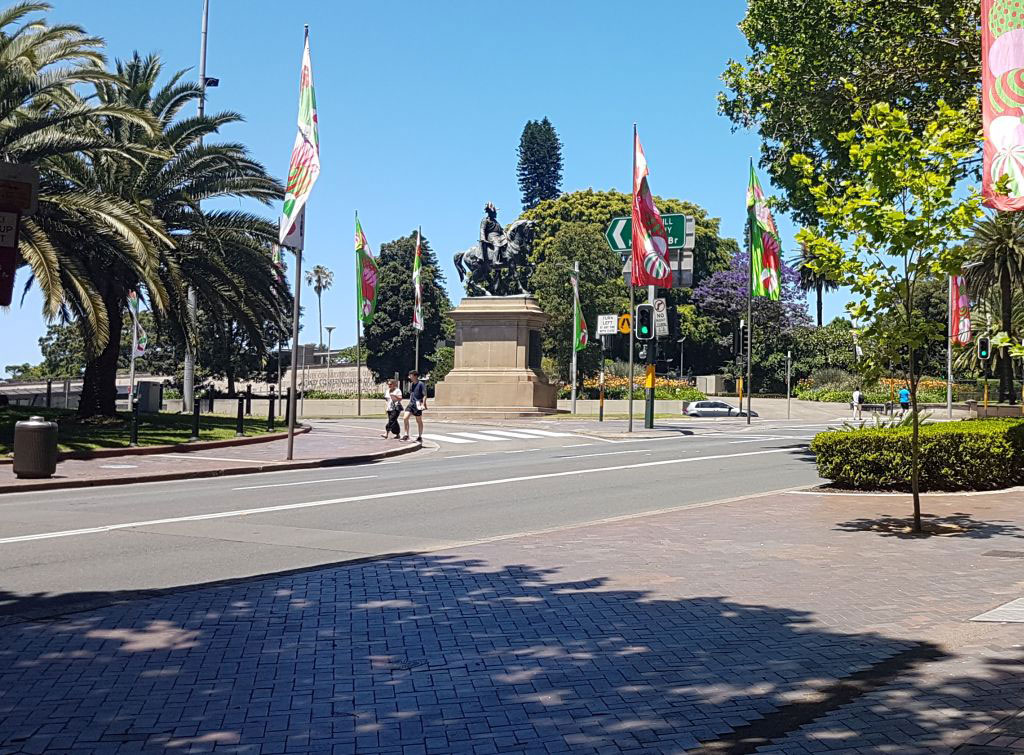 Macquarie St, Sydney, near Bridge St