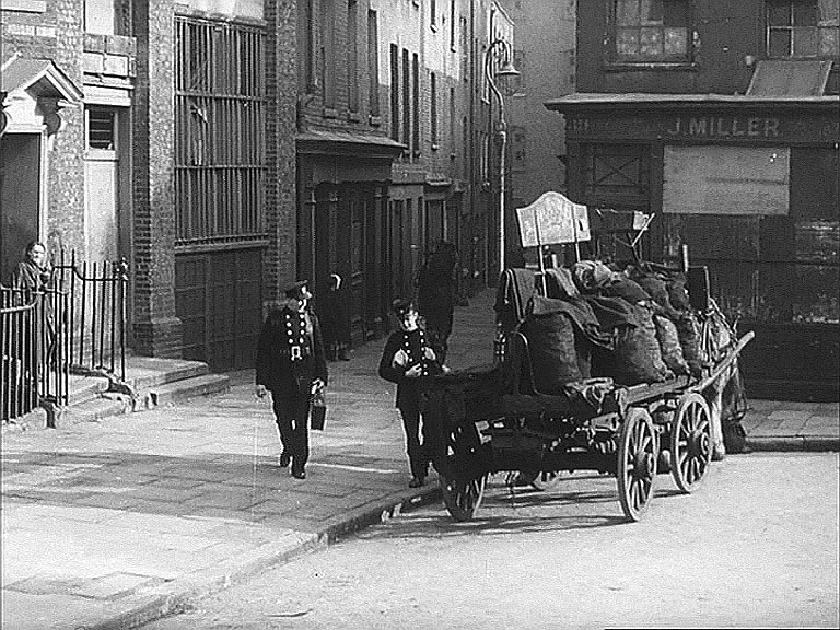 Wellclose Square. A fine historical view of Ship Alley from the Square down to The Highway. Circa 1942