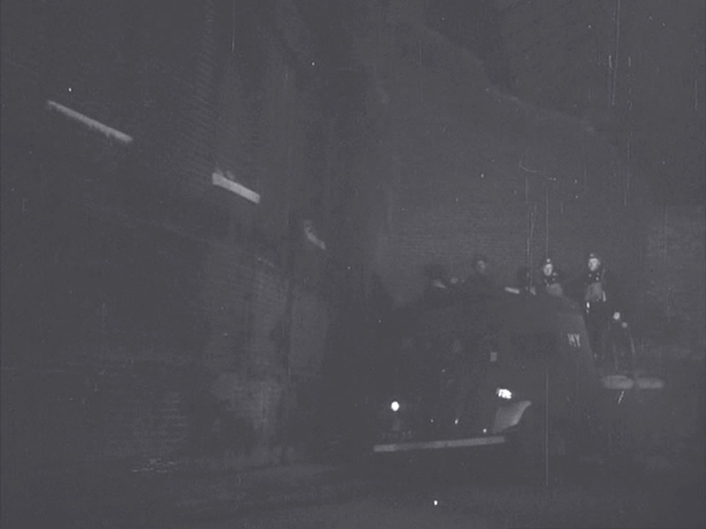 Virginia Street, they are turning into Pennington Street, London E1 Circa 1942