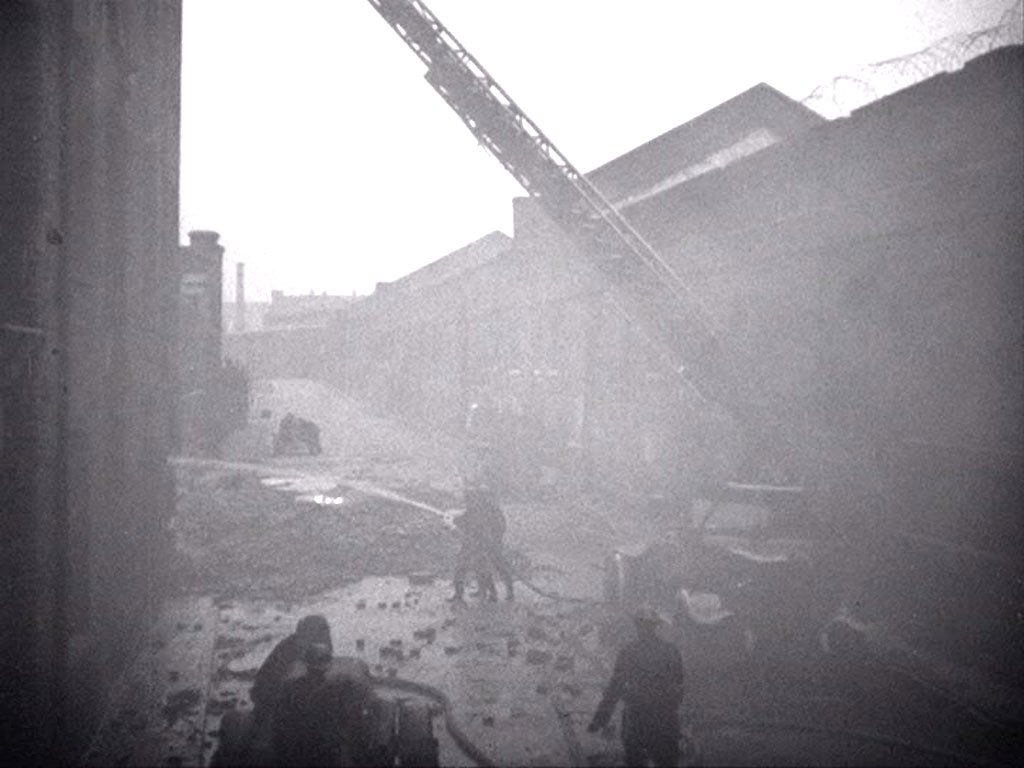 Looking east along Pennington Street, London E1 Circa 1942