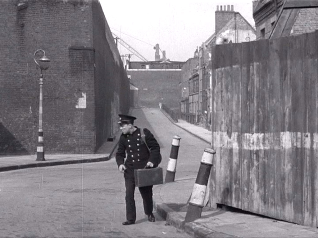 Tench Street, London E1 looking north from the corner of Green Bank/Scandrett Street. Circa 1942
