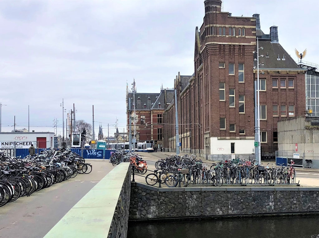 Oosterdokskade looking at Central Station, Amsterdam