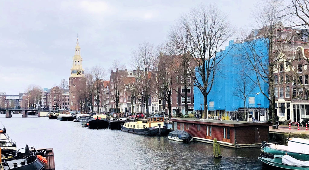 Montebaanstoren seen from the Buiten Bantammerstraat, Amsterdam