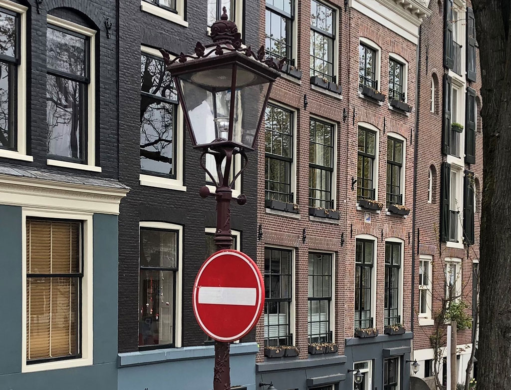 Intersection Prinsengracht and Reguliersgracht, Amsterdam.