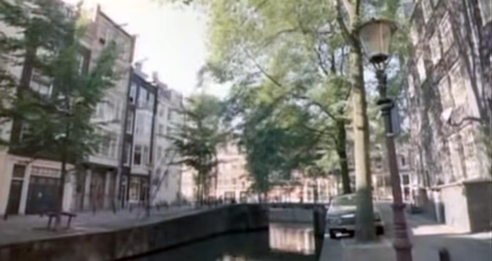 Filmed from Krom Boomsloot 27 in the direction of Krom Boomssloot 4, Amsterdam Circa 1989