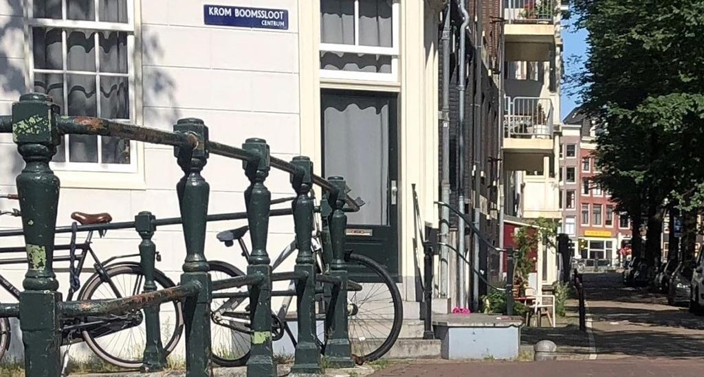 Intersection Krom Boomsloot and Recht Boomsloot, Amsterdam