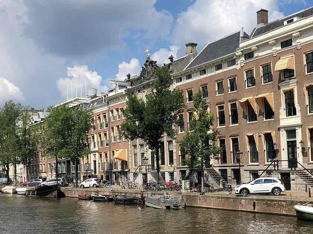 Herengracht 479, Amsterdam on the right of this photo