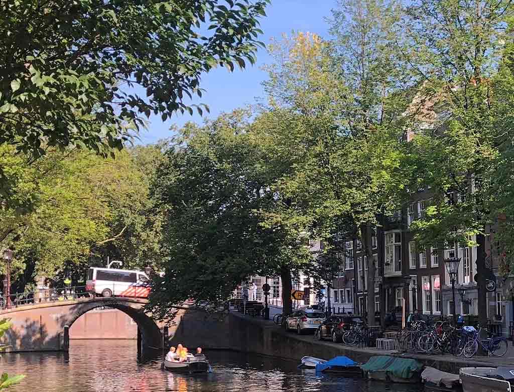 Intersection Herengracht and Reguliersgracht, Amsterdam