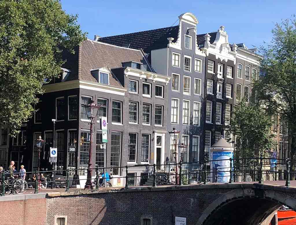 Intersection Herengracht and Reguliersgracht, Amsterdam