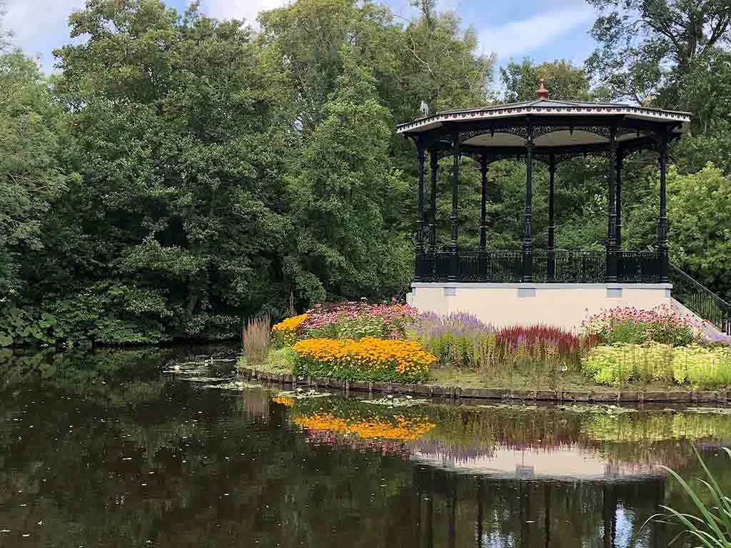 Tulp Eiland, Vondelpark, Amsterdam.