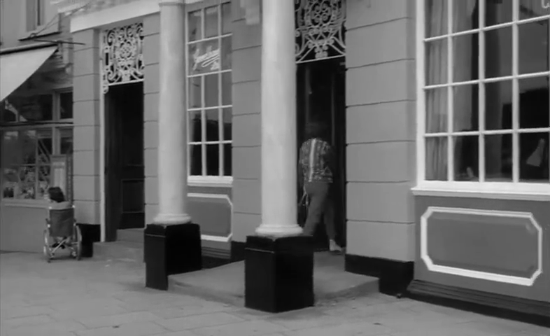 The Pier Hotel at 31 Cheyne Walk Circa 1960
